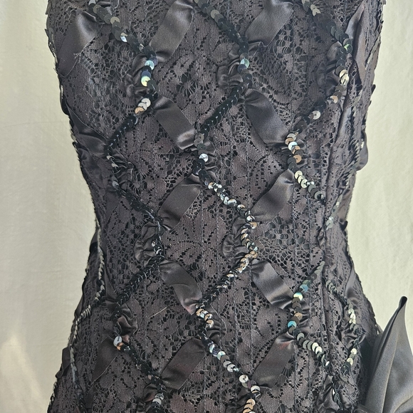 VTG Womens Black Cocktail Dress by Steppin Out Strapless Sequin Lace Bow Sz 6 - Picture 6 of 14